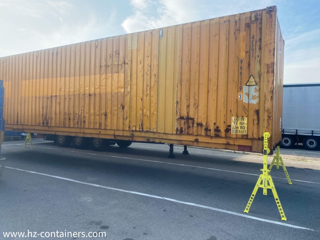 Brauchst du eine Genehmigung für einen Versandcontainer mit ConFoot-Beinen?